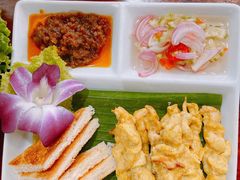 -Dang restaurant (patong phuket)