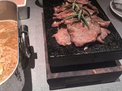 -左庭右院鲜牛肉火锅黑金店(陆家嘴中心店)