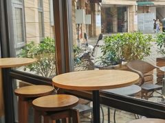 靠窗位-星巴克(大梅沙8号仓店)