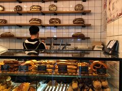 面包甜点陈列柜-81BAKERY(大学路店)