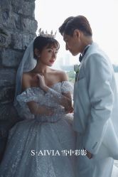 -雪中彩影婚纱摄影·微光艺术中心