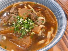 秘制红烧牛肉面-陈八两面家(华孚写字楼店)