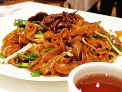 干炒牛河-稻香酒家·34年老字号·港式粤菜(汉街店)