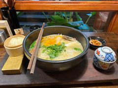 -银米·云南传统过桥米线(双廊黑金冠店)
