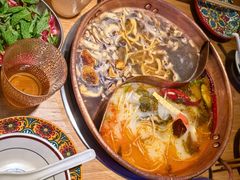 酸辣锅底-洱火云南酸菜牛肉火锅(石景山当代商城店)