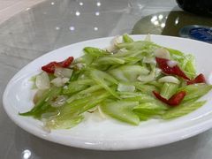 -粮食酒店