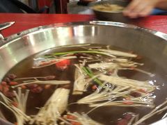 -谭鸭血老火锅(漳州路店)