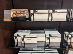 -Laderach 莱德拉(上海环贸iapm店)