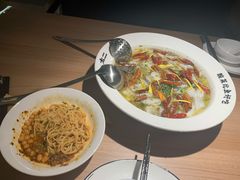 老坛子酸菜鱼-太二酸菜鱼(菱角湖万达店)