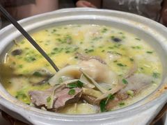 老鸭馄饨煲-東大方(安吉灵芝店)
