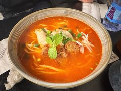 贵州风味红酸汤什锦面-里面·Noodlology(机电院店)