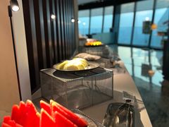 -亚洲国际大酒店·云顶阁旋转自助餐厅