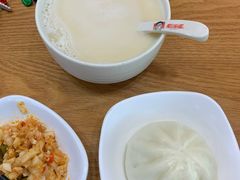 -南城香·饭香串香馄饨香(青年路店)