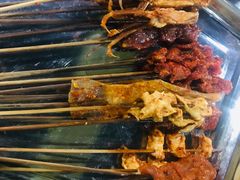 -灌县老妈砂锅串串香(万科红生活广场店)
