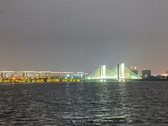 -郑东新区龙湖公共艺术中心