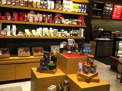 零售区-星巴克臻选(深圳罗湖万象城店)