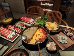 -三出山火锅(南京万象天地店)