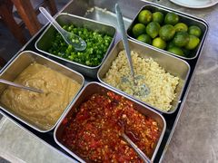 -四川小胡子海鲜(丁村万人海鲜广场店)