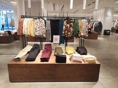 -URBAN REVIVO(西安Momopark店)