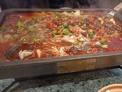 -里岛烤鱼(东港凯虹广场店)