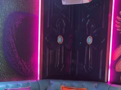 -UK派对KTV(日月广场店)