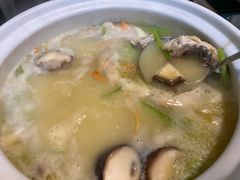 生蚝鸡锅-金龙·打边炉(南京西路店)