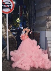 -樱花婚纱摄影
