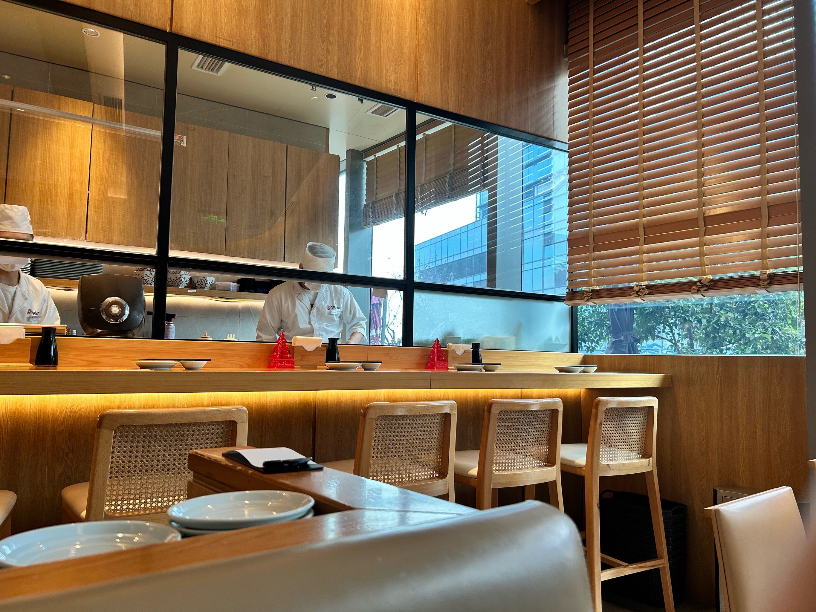 第二次来这家寿司店,店面虽小,环境和味道