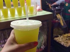 -六合夜市