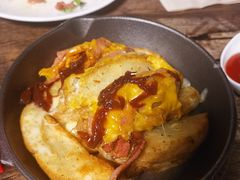 -HIGH FIVE哈福手工汉堡(桂林路店)