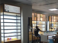 -LOGO眼镜·蔡司品牌折扣店(龙华清湖店)