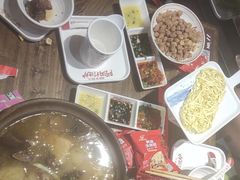 -阿润打边炉·鲜切鸡煲(华漕店)