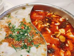 -德林酸菜鱼火锅(南丹店)