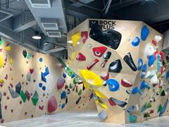 -ROCKPLUS攀岩馆(环宇城店)