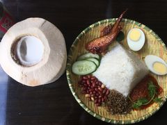 -BOIBOI马来茶餐室(江宁路店)