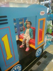 -爱婴室(上海浦建路店)