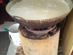 -云南大锅豆浆店
