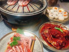 -草家酱蟹炭火烤肉店(珲春南路二店)