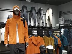 -迪桑特DESCENTE(青岛山东路万象城店)