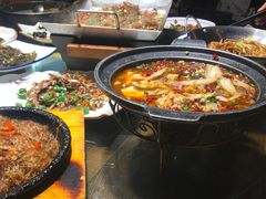 -钟掌勺忘不了地道湘菜(新天地假日广场店)