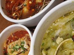 -渝是乎川渝小炒(新世界百货望京店)