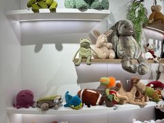 -LOL原创生活概念店(K11购物艺术中心店)