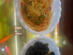 -金杨拉面王小吃面馆·牛三宝面·红烧牛肉粉