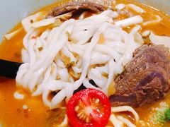 手切酸菜牛腱子面-陳八两面家(滨江天街店)