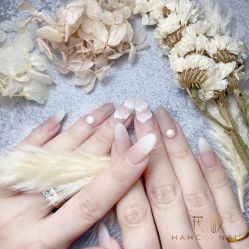 -花岐款式专研健康美甲沙龙