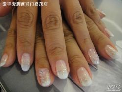 爱手爱脚-摩睫+皮肤管理·科学美容中心