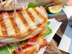 俱乐部贝果-Catch Bagel(芳草地店)