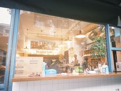 -Be Lived Cafe比例咖啡(摩天轮店)