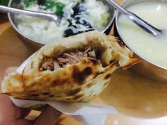 -宝光熏肉鞋底火烧(新街口店)