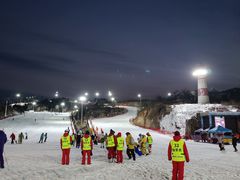 -蓟洲国际滑雪场
